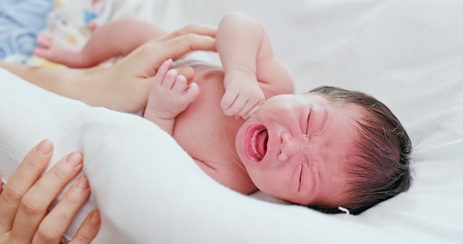 frenillo recién nacido entrelazadas maternidad